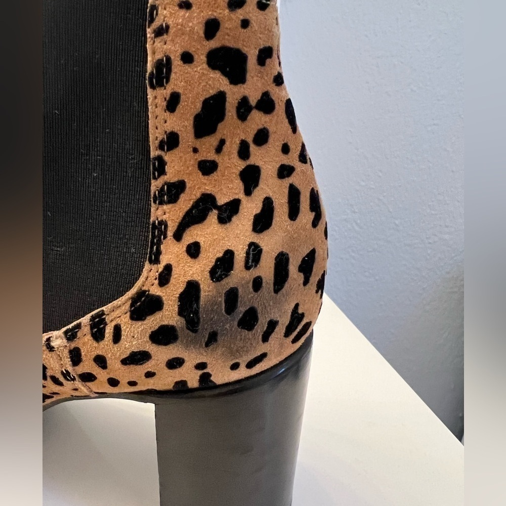 Rag & Bone Leopard Print Suede Chelsea Boots. Size 5. - Picture 11 of 12